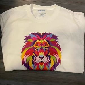 Lion Graphic-T NWT ‼️BOGO‼️